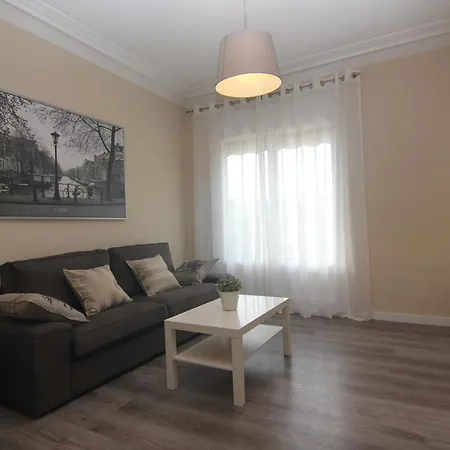 Felip Ii -spacious And Quiet
