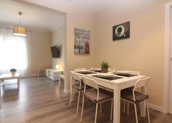 Appartamento Felip - Spacious And Quiet & One With Terrace